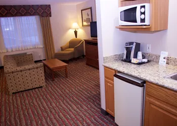 Holiday Inn Express & Suites Fort Pierre by IHG hotel thumbnail 4