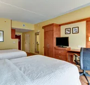 Courtyard by Marriott Bridgeport Clarksburg hotel detail image 5