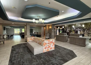 La Quinta Inn & Suites by Wyndham Searcy hotel thumbnail 2