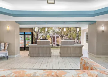 La Quinta Inn & Suites by Wyndham Searcy hotel thumbnail 7
