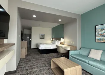 La Quinta Inn & Suites by Wyndham Searcy hotel thumbnail 8