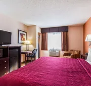 Quality Inn & Suites Ottumwa North hotel detail image 7