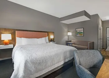 Hampton Inn Keokuk hotel thumbnail 7