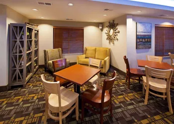 AmericInn by Wyndham Fairfield hotel thumbnail 5