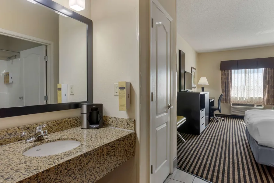 Best Western Plus Searcy Inn hotel detail image 6