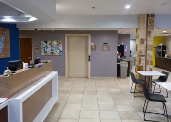 Microtel Inn & Suites by Wyndham Searcy hotel thumbnail 2