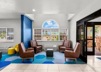 Microtel Inn & Suites by Wyndham Searcy hotel thumbnail 4