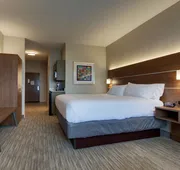 Holiday Inn Express Hotel & Suites Vernon College Area by IHG hotel detail image 3