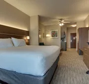Holiday Inn Express Hotel & Suites Vernon College Area by IHG hotel detail image 5