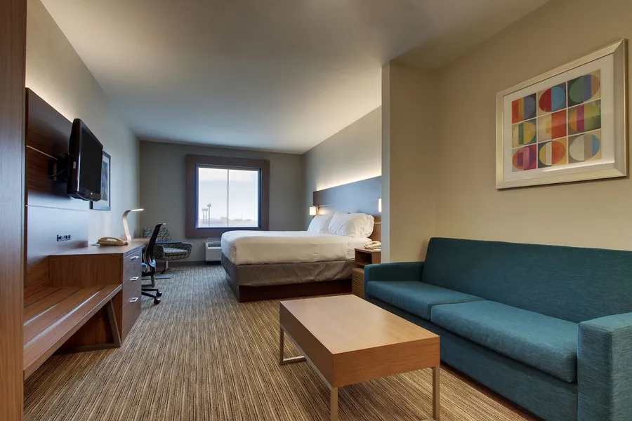 Holiday Inn Express Hotel & Suites Vernon College Area by IHG hotel detail image 6