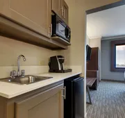 Holiday Inn Express Hotel & Suites Vernon College Area by IHG hotel detail image 7