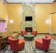 La Quinta Inn & Suites by Wyndham Eastland hotel detail image 4