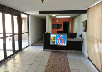 Motel 6 Jackson, TN hotel thumbnail 5