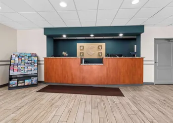 Comfort Inn & Suites Elk City South hotel thumbnail 2