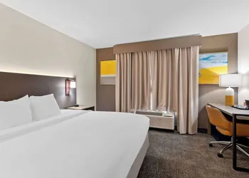 Comfort Inn & Suites Elk City South hotel thumbnail 6