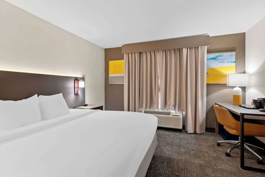 Comfort Inn & Suites Elk City South hotel detail image 6