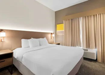Comfort Inn & Suites Elk City South hotel thumbnail 7