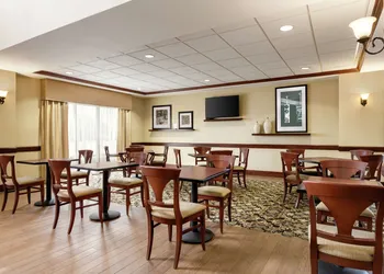 Hampton Inn Duncan hotel thumbnail 4