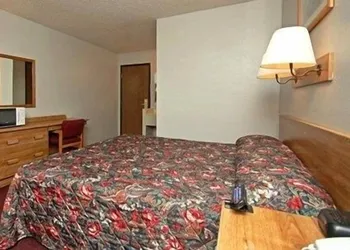 Econo Lodge Dumas hotel thumbnail 4