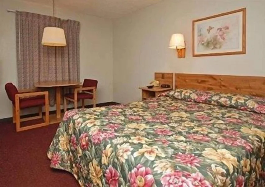 Econo Lodge Dumas hotel detail image 6