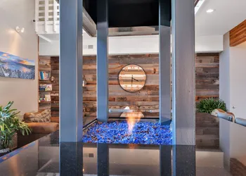 Beach Retreat & Lodge at Tahoe hotel thumbnail 5