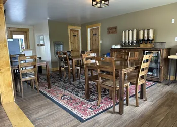 Estes Mountain Inn hotel thumbnail 2