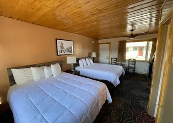 Estes Mountain Inn hotel thumbnail 5