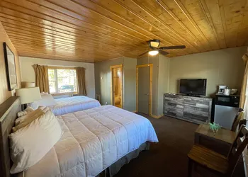 Estes Mountain Inn hotel thumbnail 6
