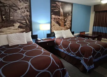 Super 8 by Wyndham Kingston hotel thumbnail 8