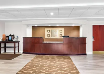 Comfort Inn Harriman hotel thumbnail 2