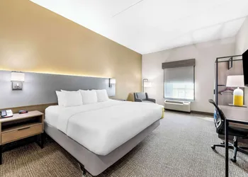Comfort Inn Harriman hotel thumbnail 8