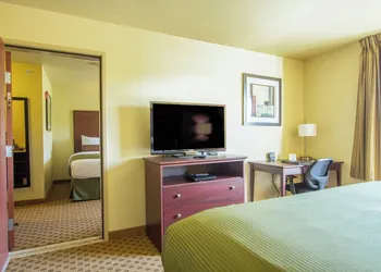 Cobblestone Inn & Suites - Corry hotel thumbnail 8