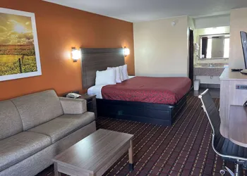 Days Inn by Wyndham El Reno hotel thumbnail 5