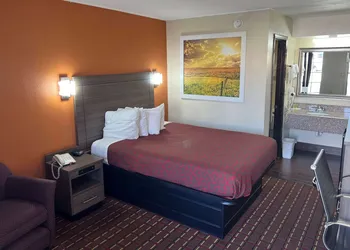 Days Inn by Wyndham El Reno hotel thumbnail 6