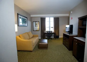 Hilton Garden Inn Buffalo Downtown hotel thumbnail 8