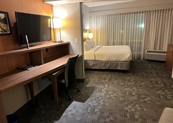 Courtyard by Marriott Asheville Airport hotel thumbnail 8