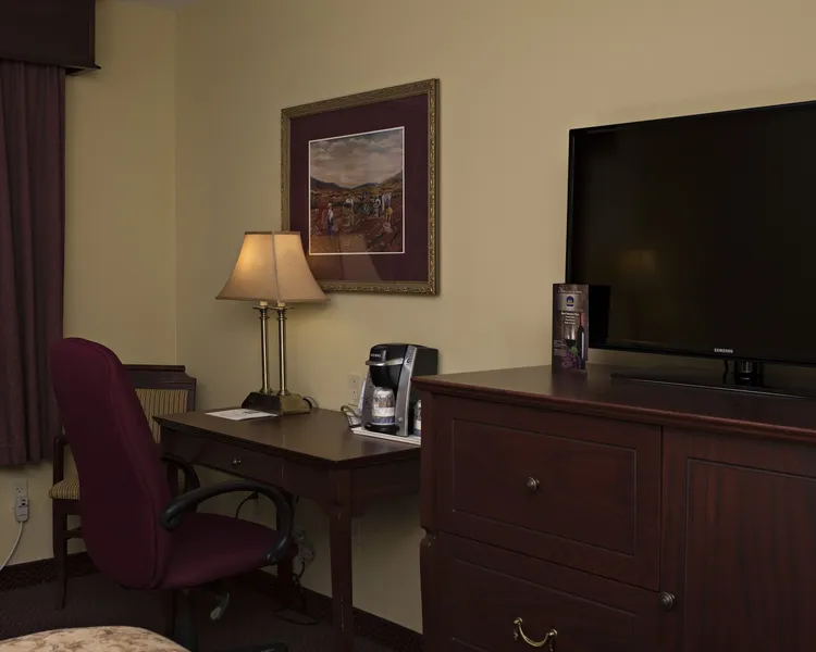 Best Western Plus Grand-Sault Hotel & Suites hotel detail image 2