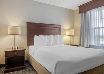 Best Western Plus Grand-Sault Hotel & Suites hotel thumbnail 4
