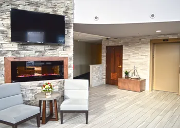 Holiday Inn & Suites Syracuse Airport - Liverpool by IHG hotel thumbnail 2
