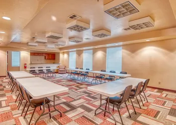 Express Inn & Suites hotel thumbnail 8