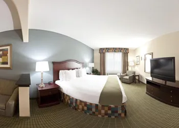 Holiday Inn Express and Suites Henderson by IHG hotel thumbnail 5