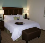 Hampton Inn & Suites Center hotel detail image 3