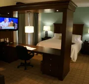 Hampton Inn & Suites Center hotel detail image 4