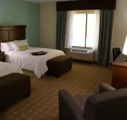 Hampton Inn & Suites Center hotel detail image 7