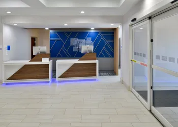 Holiday Inn Express & Suites Carthage by IHG hotel thumbnail 2