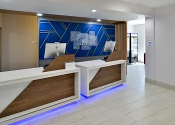 Holiday Inn Express & Suites Carthage by IHG hotel thumbnail 4