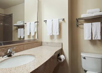Best Western Cleveland Inn & Suites hotel thumbnail 6