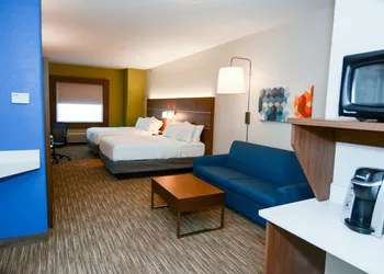 Holiday Inn Express & Suites New Boston by IHG hotel thumbnail 6