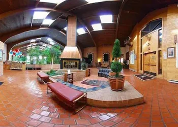 Douglas Inn & Conference Center hotel thumbnail 2