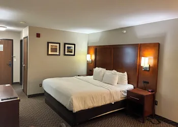 Comfort Inn & Suites Sterling hotel thumbnail 8